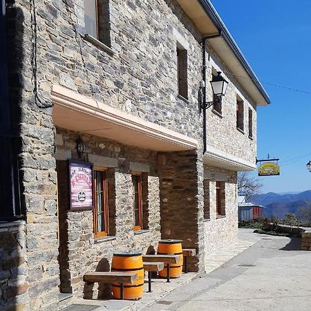 Albergue La Escuela La Laguna  Екстериор снимка