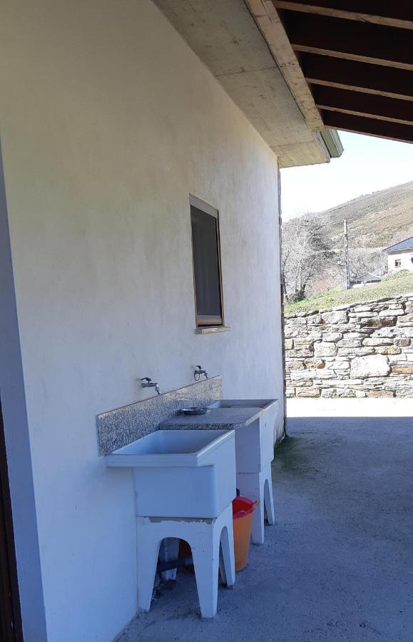 Albergue La Escuela La Laguna  Екстериор снимка